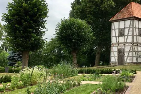 Neuanlage Klostergarten Schinna/Nienburg
