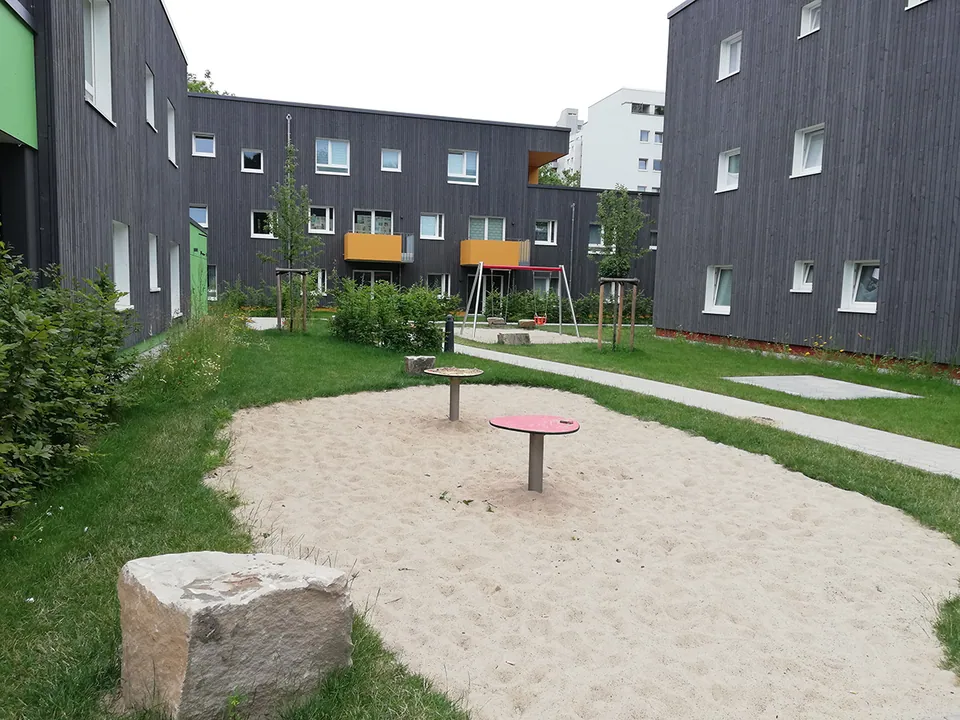 Atriumhaus und Kleine Einfamilienhäuser – Freianlagen im Geschosswohnungsbau, Foto 2