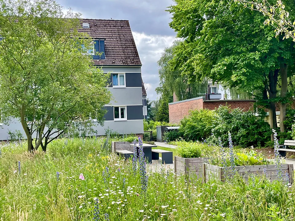 Ladenbecker Furtweg 6/8 und Dünenweg 21 – 25 – Freianlagen im Geschosswohnungsbau, Foto 5