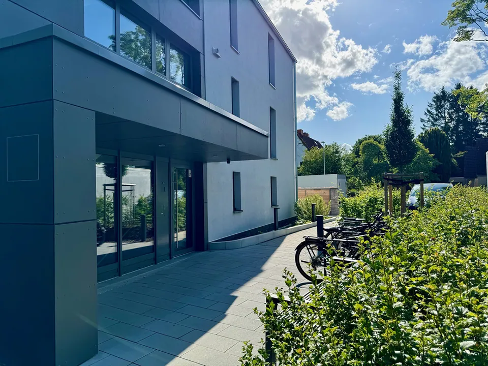 NEUBAU EINES WOHNGEBÄUDES MIT ELF WOHNUNGEN – Freianlagen im Geschosswohnungsbau, Foto 5
